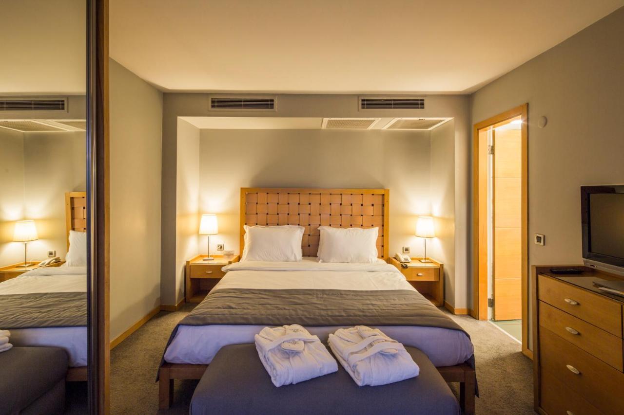 อิสตันบูลทักซิมสวีทส์ Hotel ภายนอก รูปภาพ
